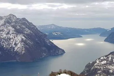 Die Magie des Iseosees im Winter
